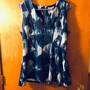 EUC Scuba V-Neck Top w/  Asymmetrical Front Hem L